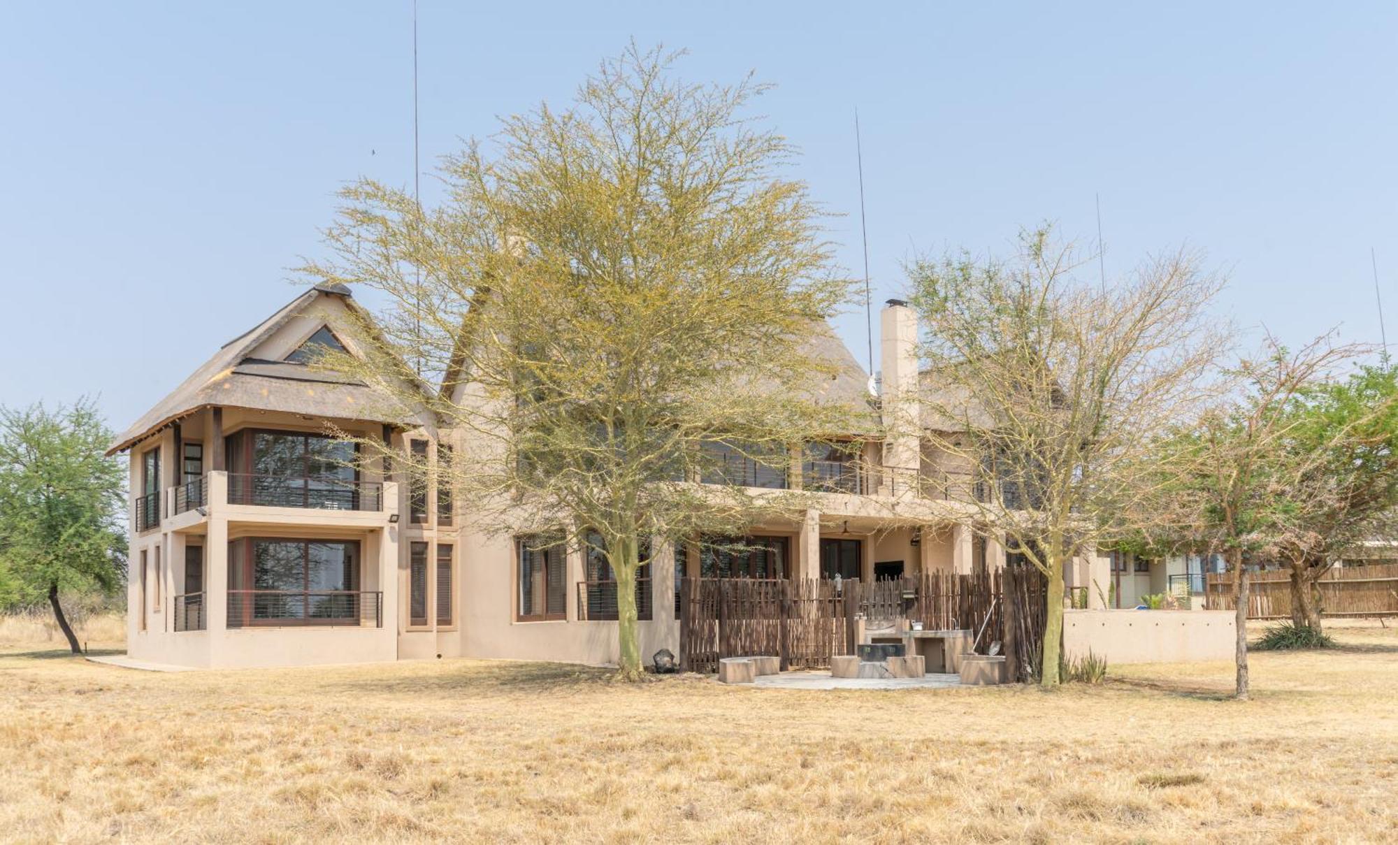 Lodge Zebula Golf Estate & Executive Homes *